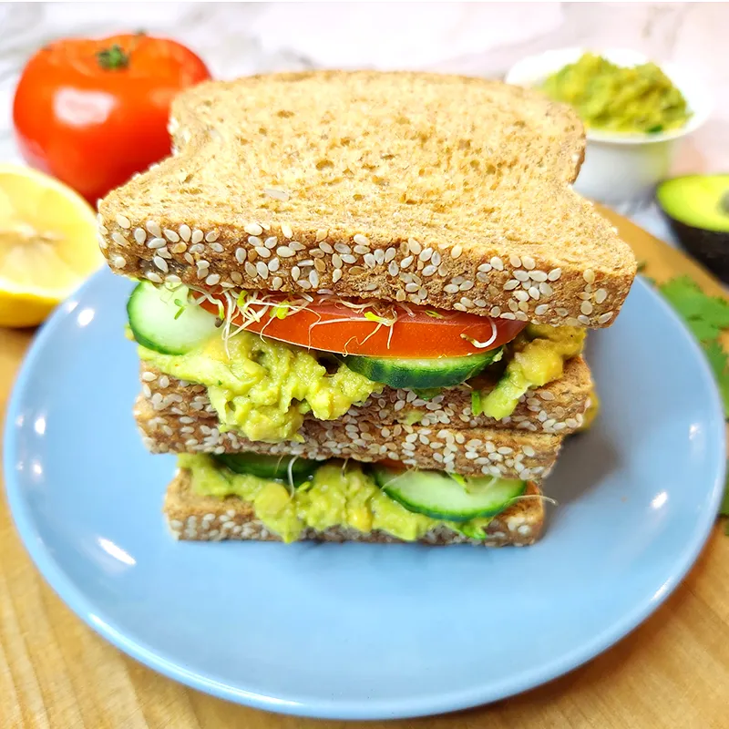 https://www.maplebrownrice.com/img/recipes/smashed-avocado-chickpea-sandwich-800x800.webp
